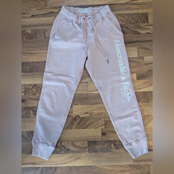🩷 Abercrombie & Fitch Soft AF Collection Baby Pink Sweatpants Joggers - Picture 1 of 8
